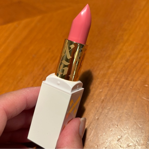 GXVE by Gwen Stefani Plumping Lip Balm - Picture 8 of 16